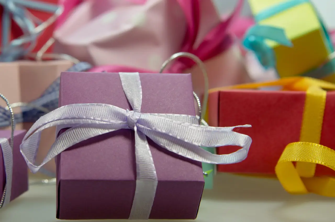 Online Gift Shopping Made Easy for the Busy You