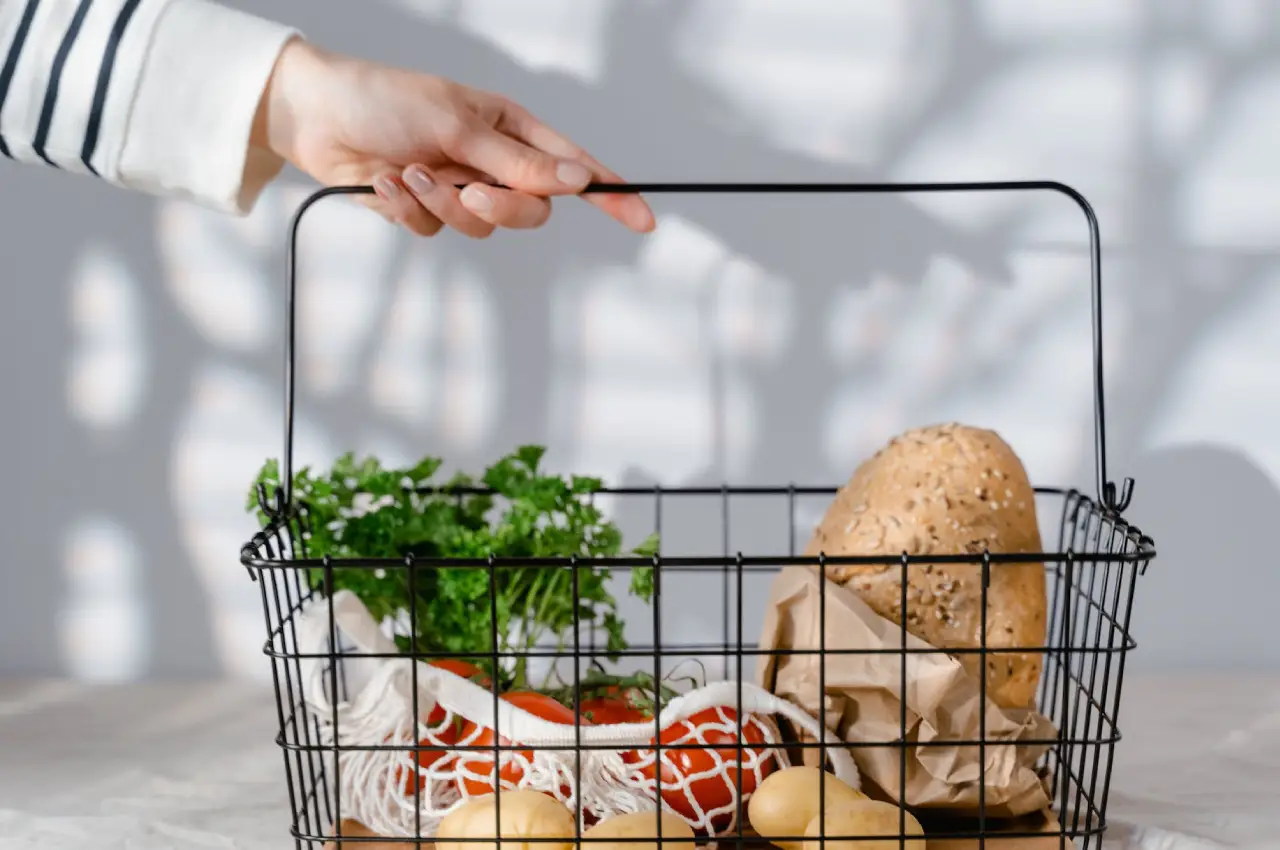Online Grocery Shopping Revolution: Pros and Cons